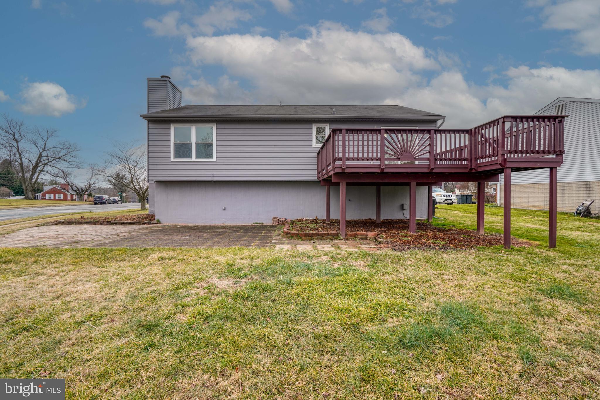 RANDALLFIELDS - Residential