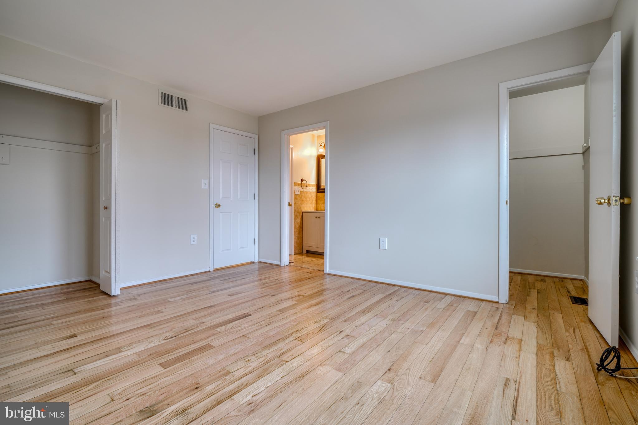 RANDALLFIELDS - Residential