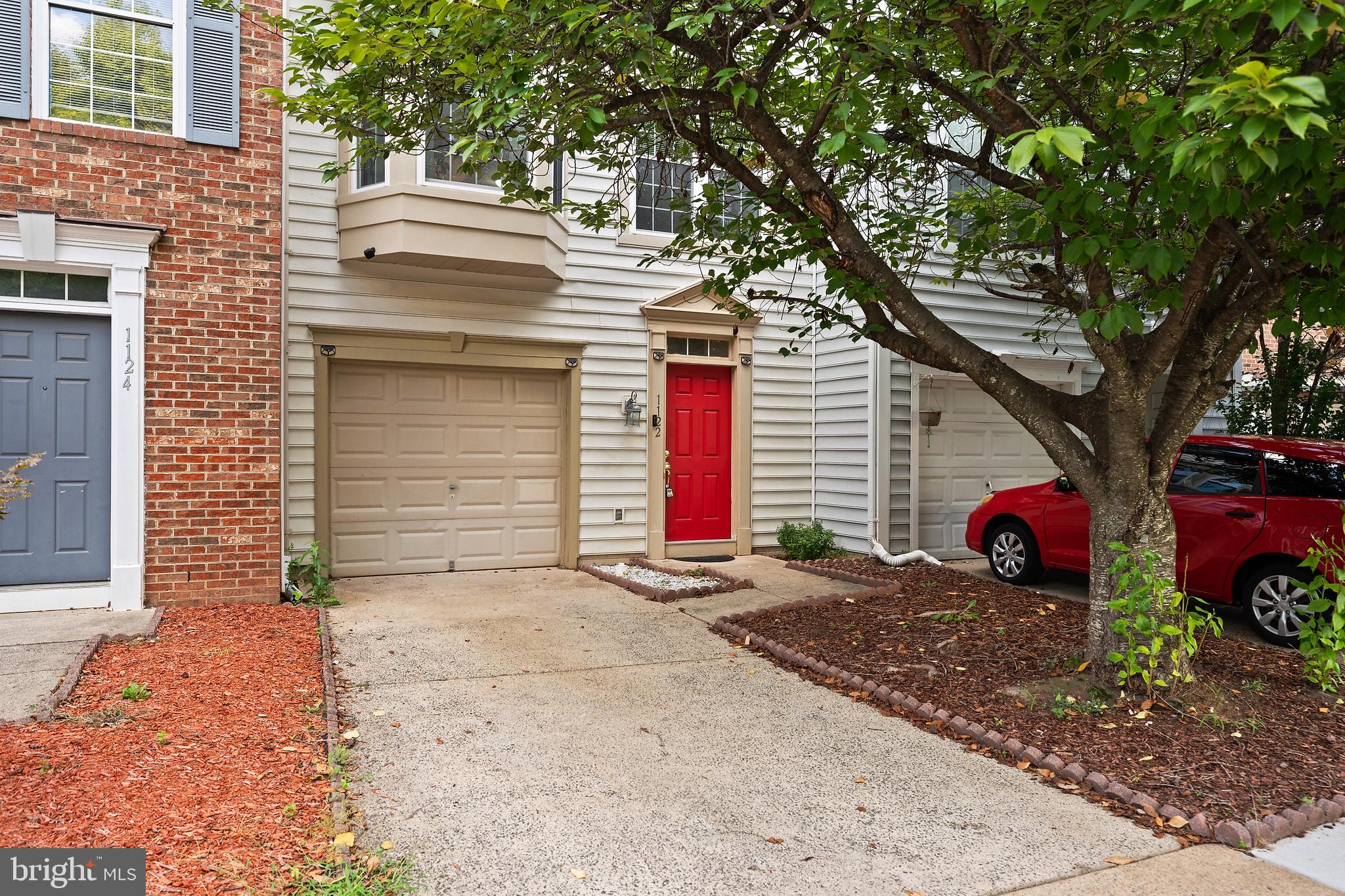 1122 CYPRESS TREE PLACE