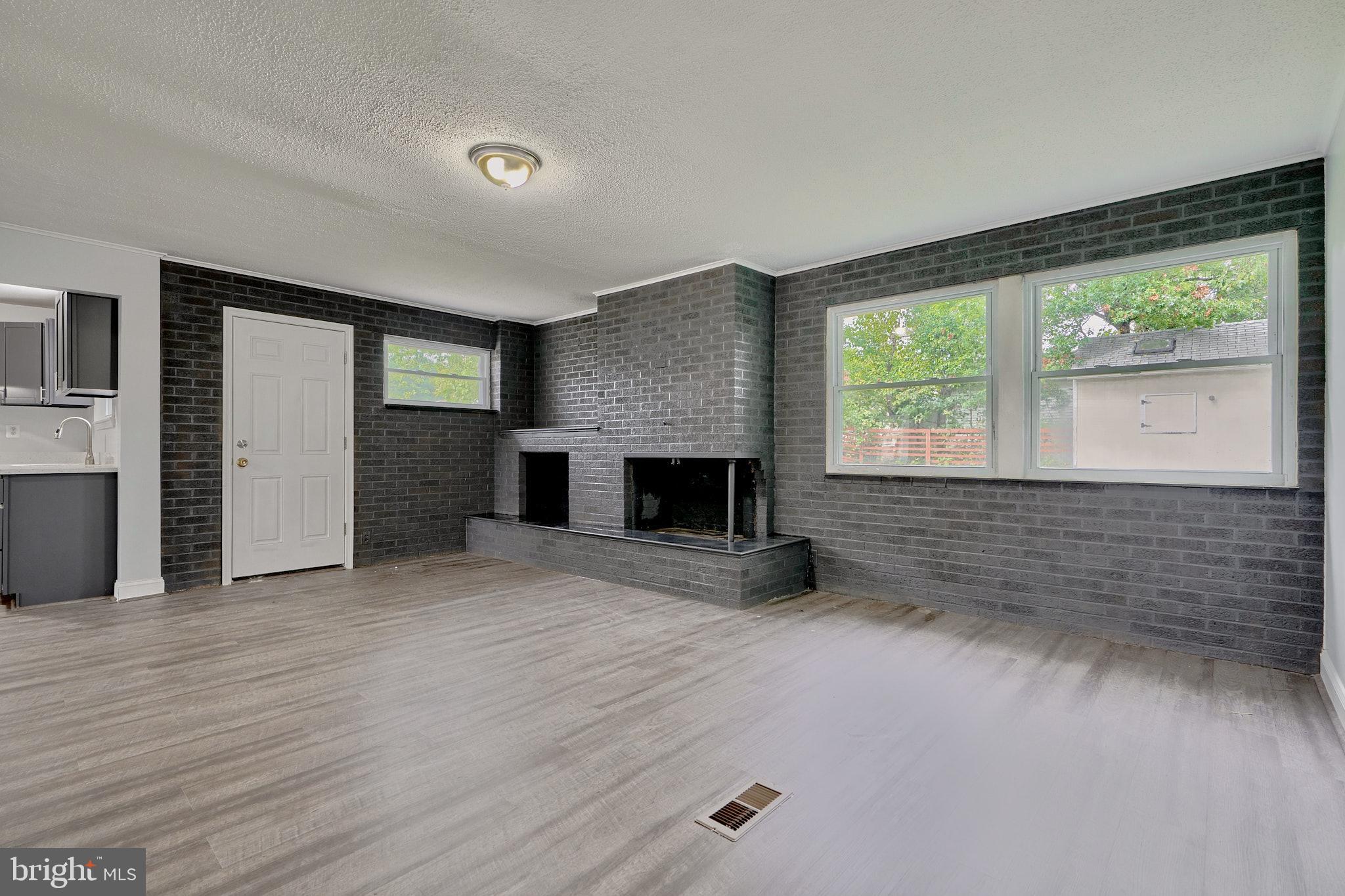 WOODCROFT - Residential