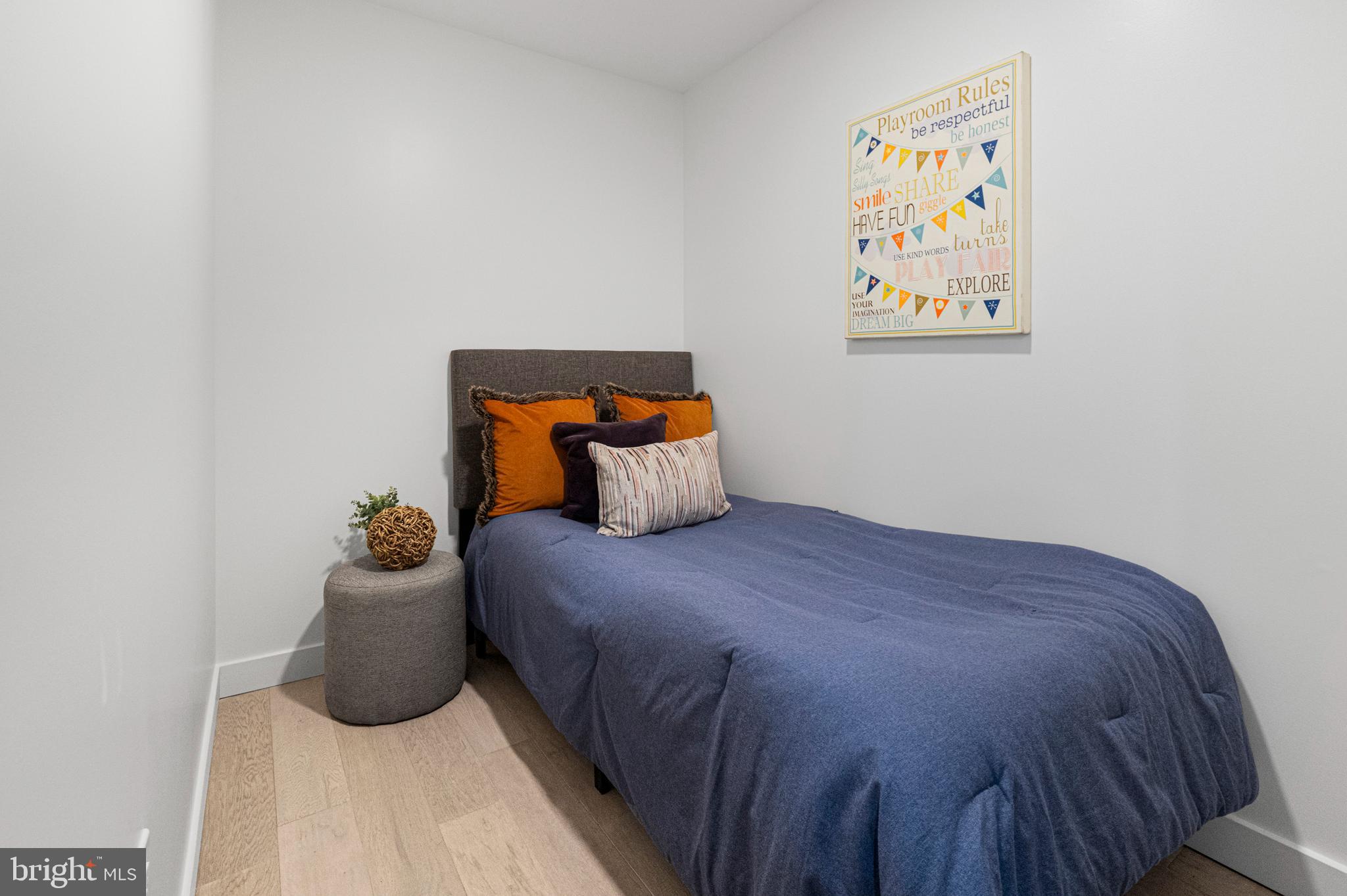 BROADWAY EAST - Residential