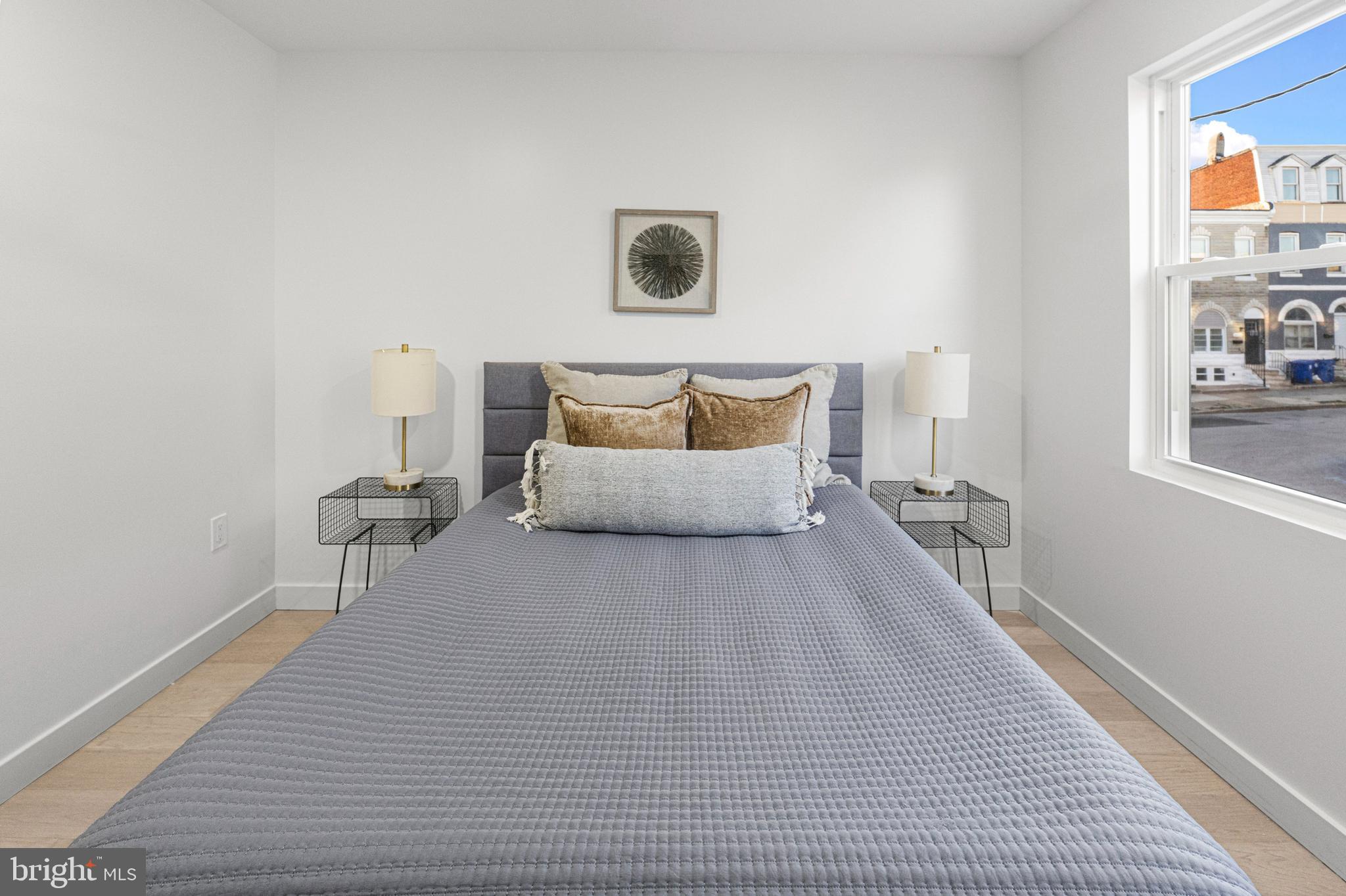 BROADWAY EAST - Residential