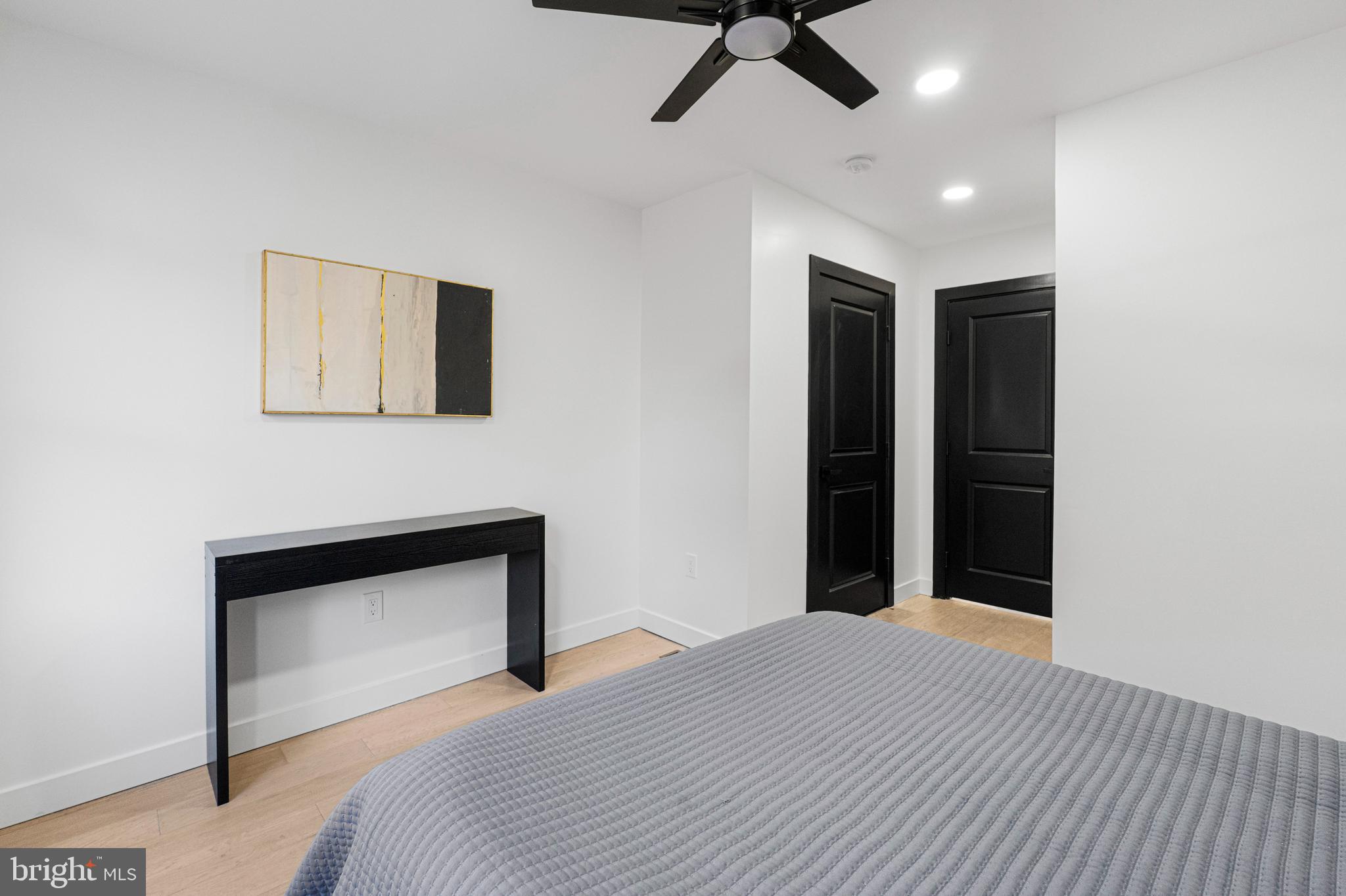 BROADWAY EAST - Residential