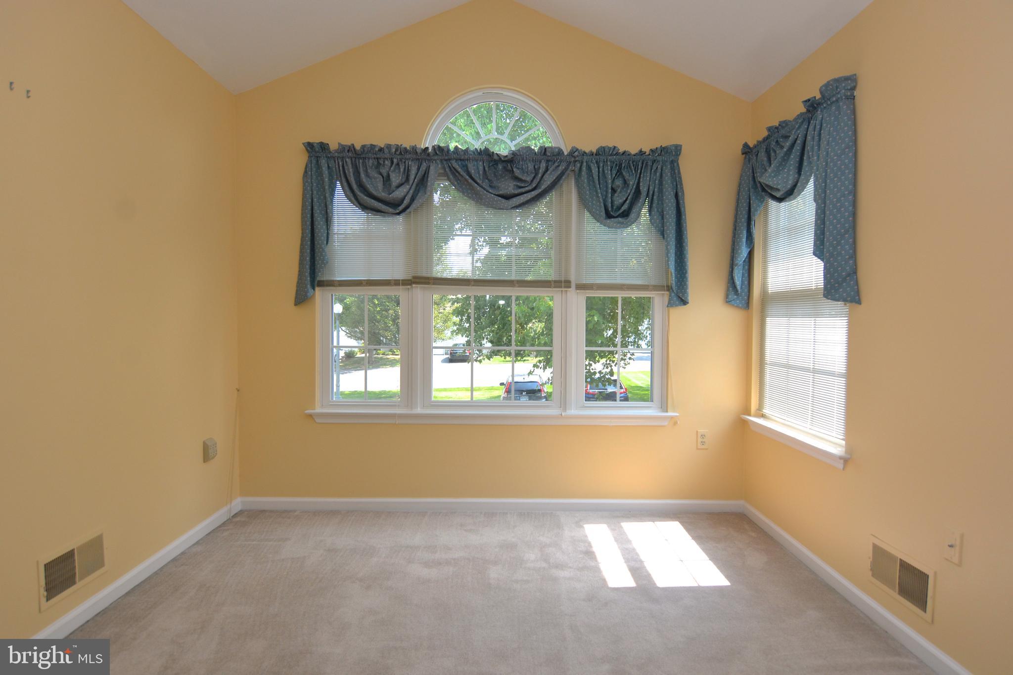SPRING RIDGE - Residential