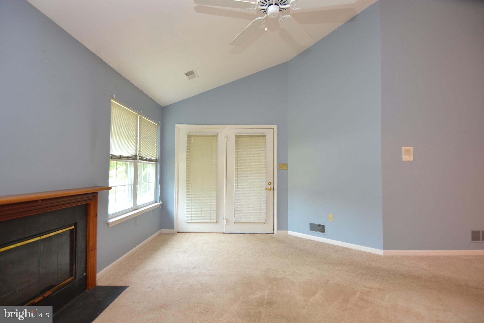 SPRING RIDGE - Residential