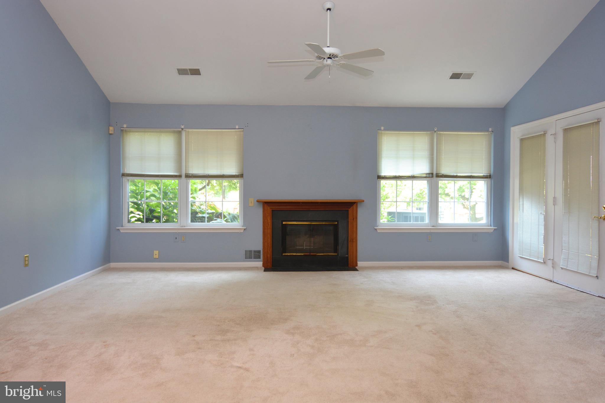 SPRING RIDGE - Residential