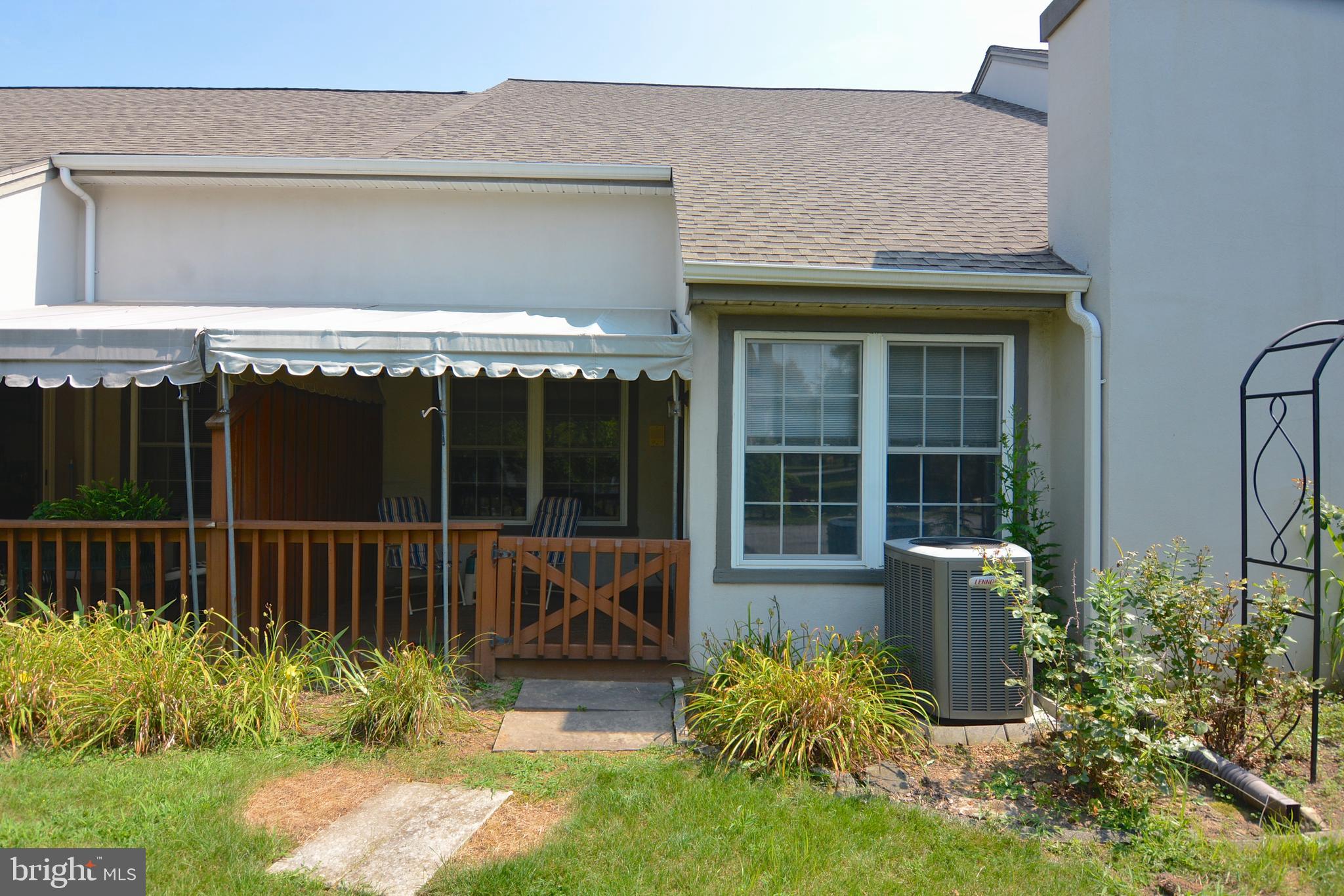 SPRING RIDGE - Residential