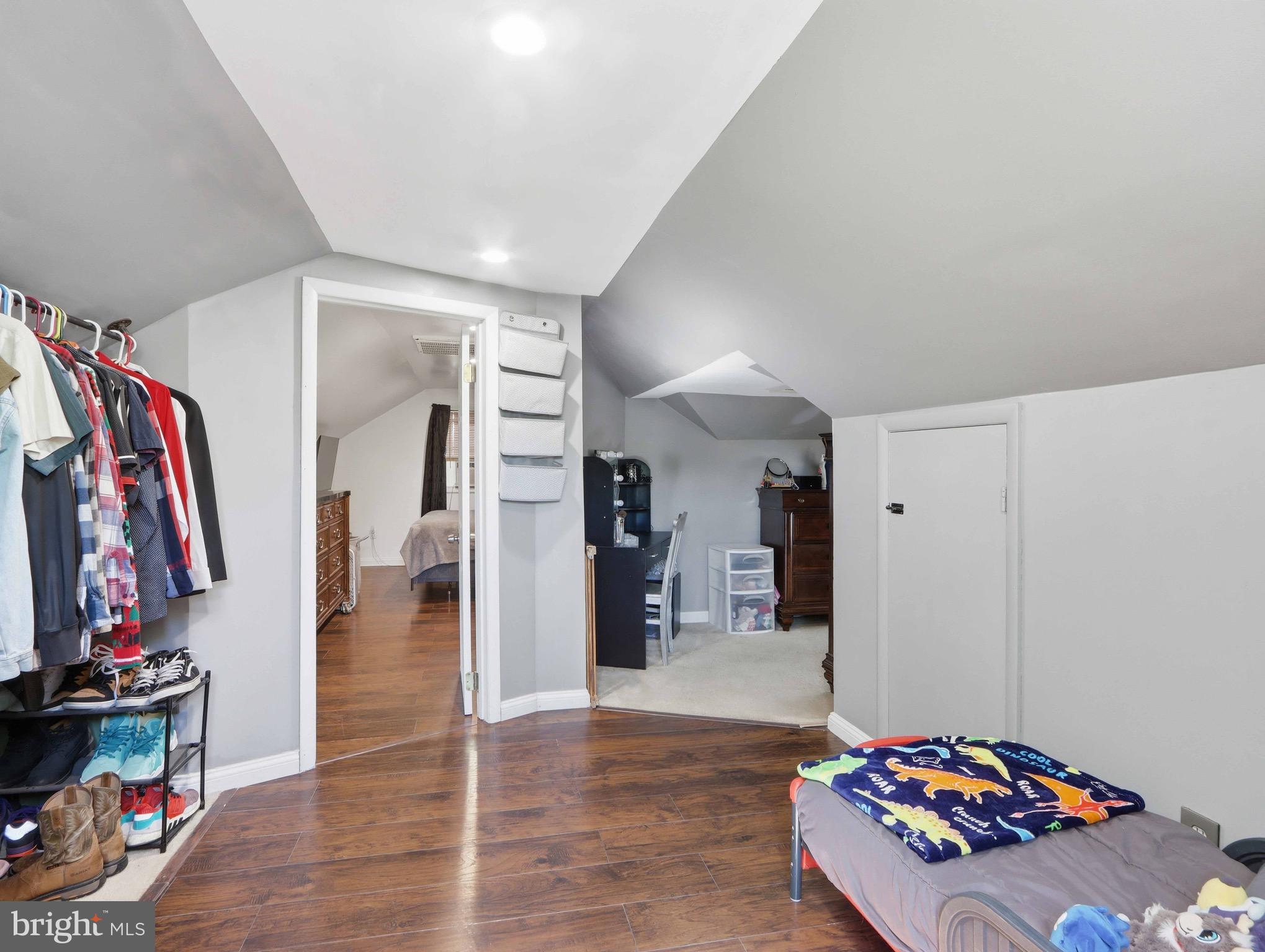 BROOKWOOD - Residential
