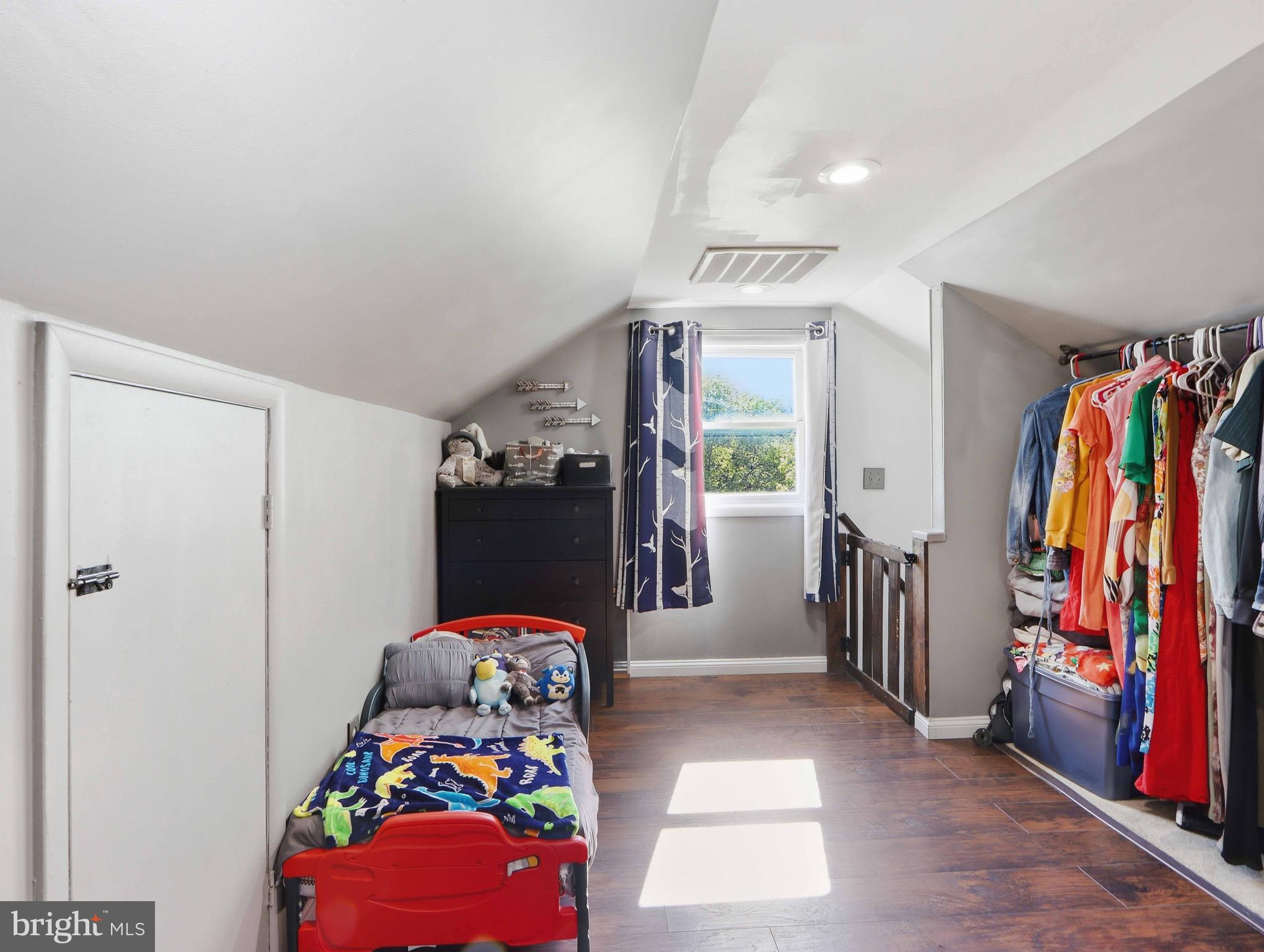 BROOKWOOD - Residential