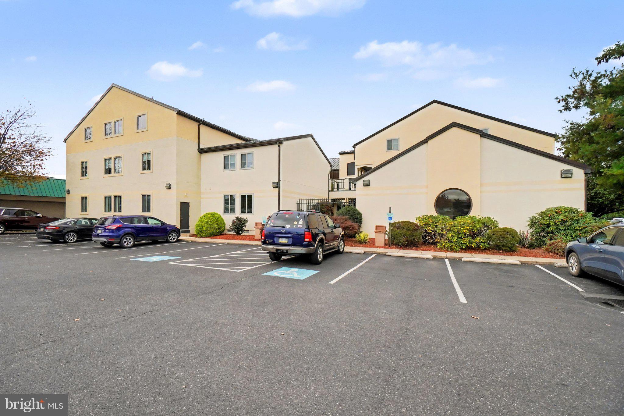 1372 N SUSQUEHANNA TRL