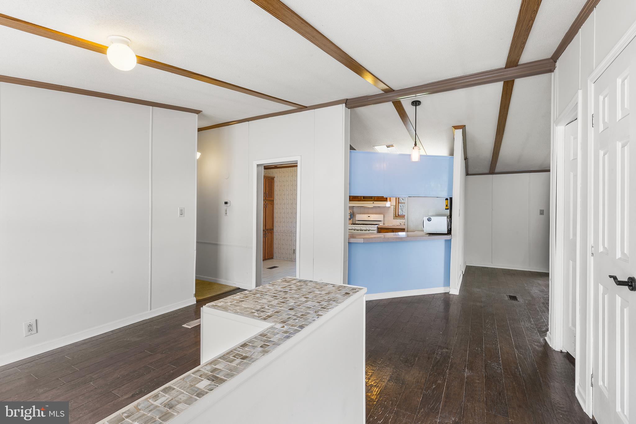 335 WEINSTEIGER ROAD