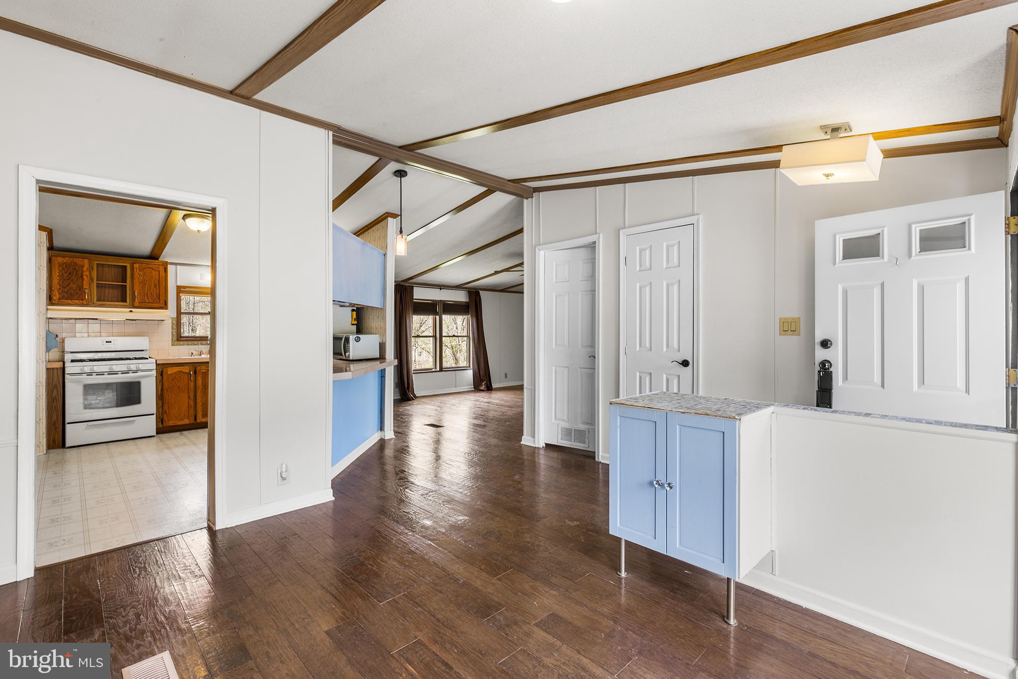 335 WEINSTEIGER ROAD