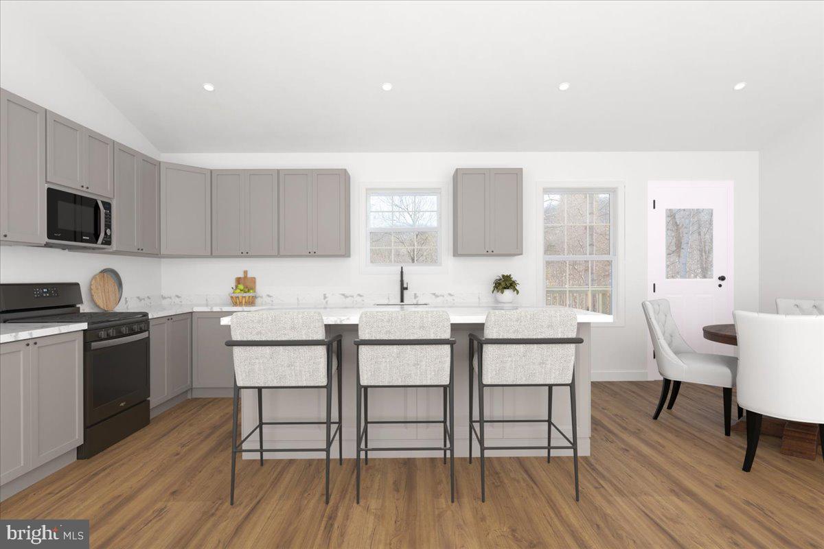 SHEN FARMS RIVERVIEW - Residential