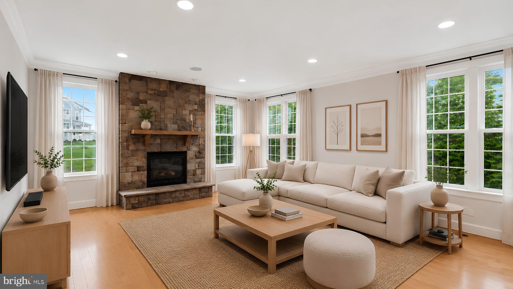 5520 GRACELYN COURT