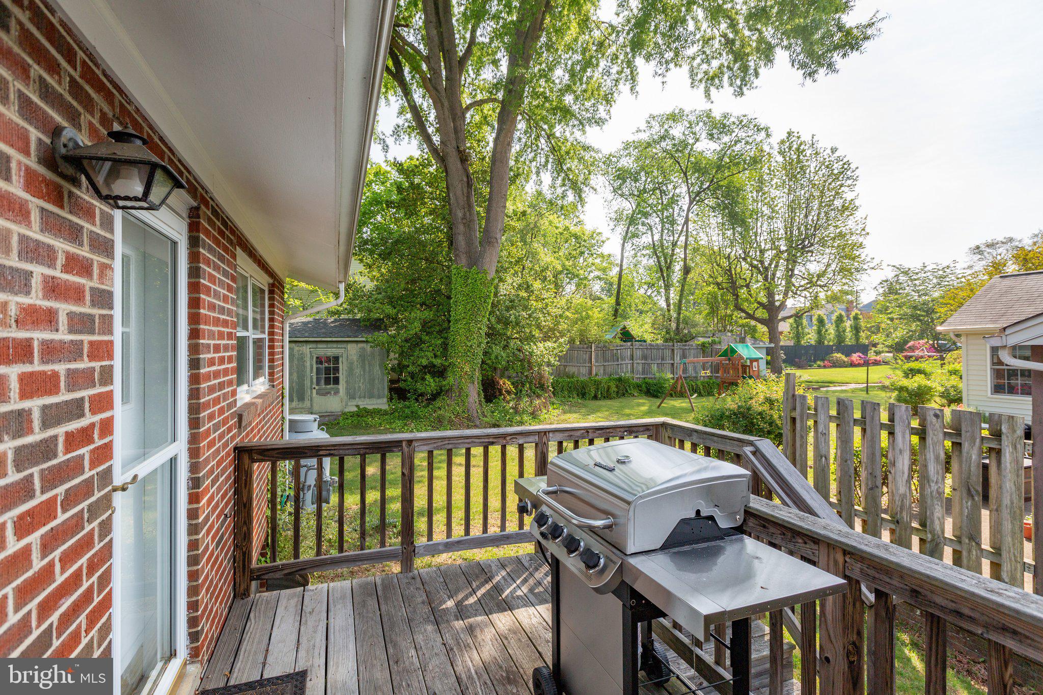 COLLEGE HEIGHTS - Residential Lease