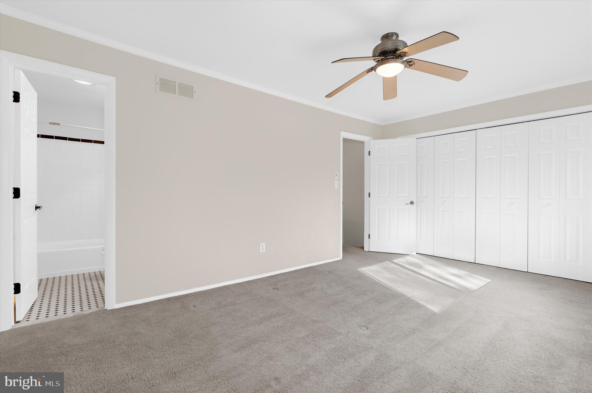 SUMMIT TOWNHOUSES - Residential