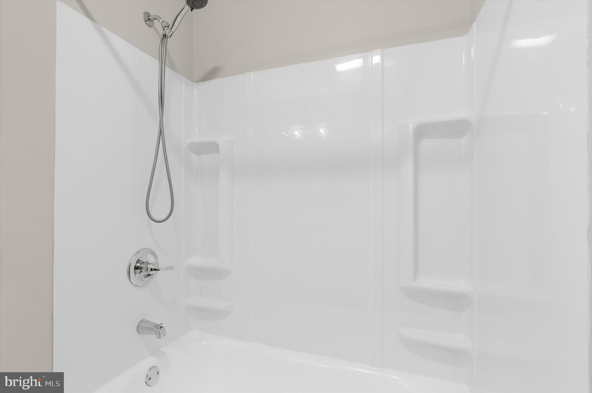 SUMMIT TOWNHOUSES - Residential