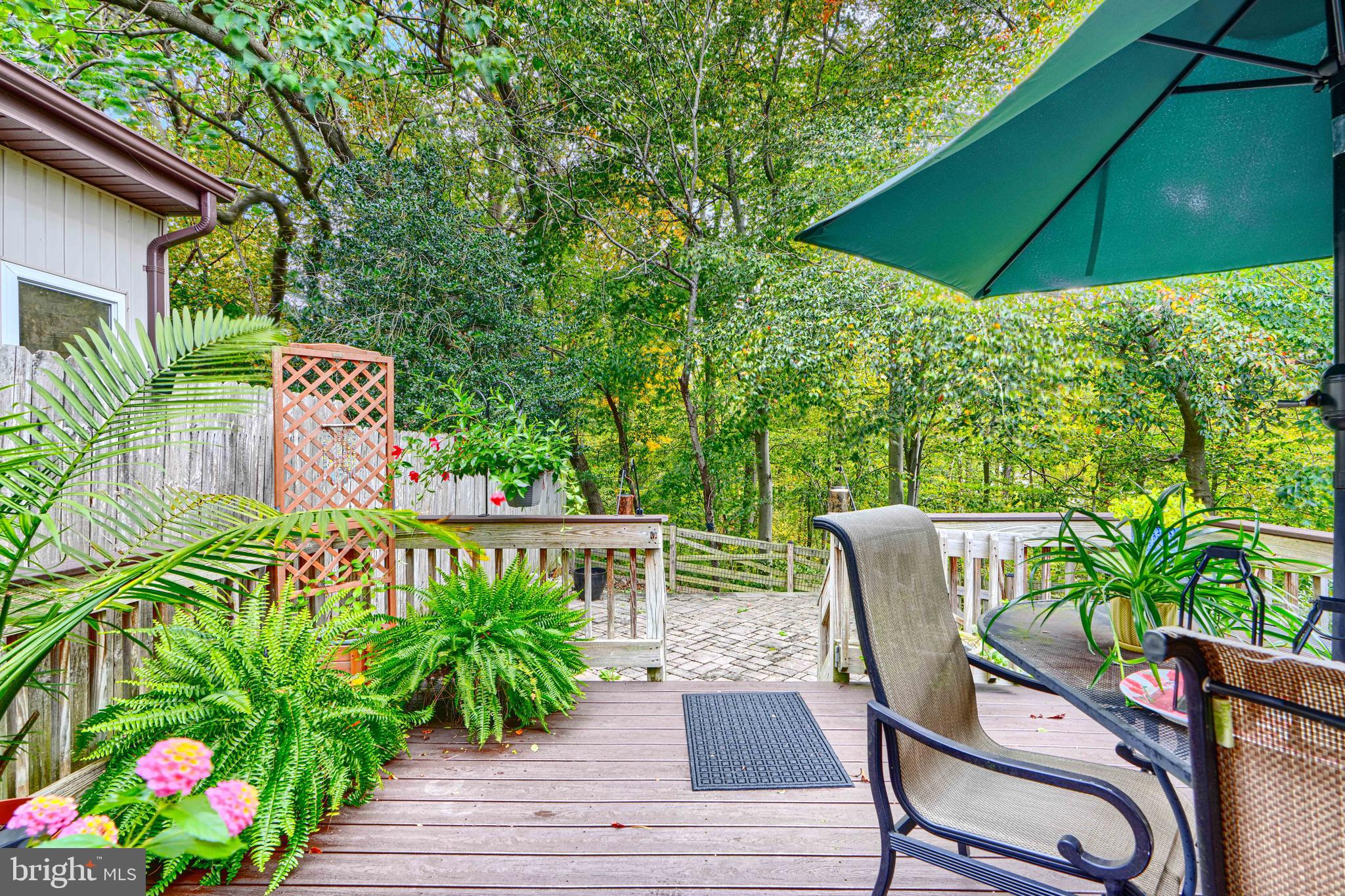 SUMMIT TOWNHOUSES - Residential