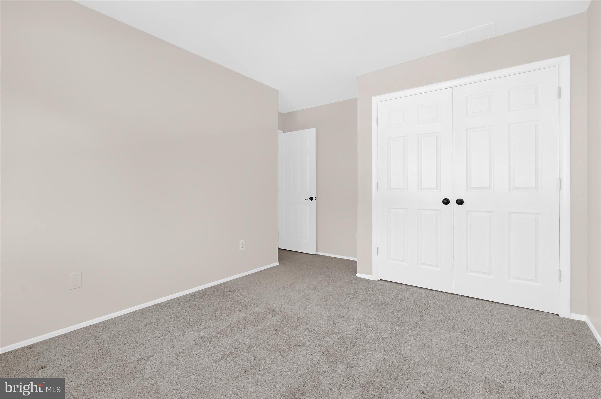 SUMMIT TOWNHOUSES - Residential