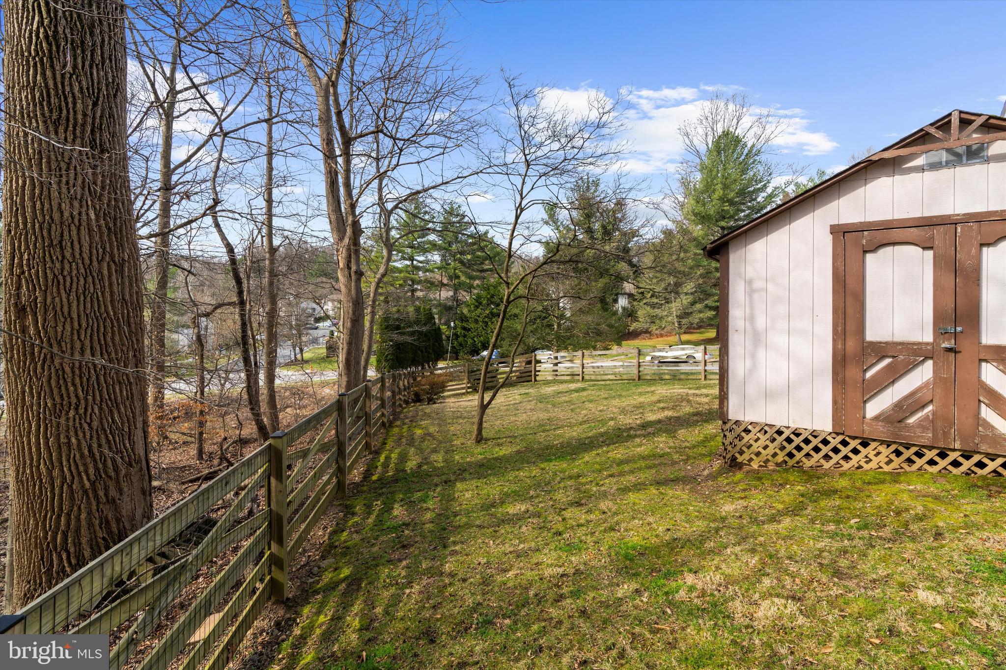 SUMMIT TOWNHOUSES - Residential
