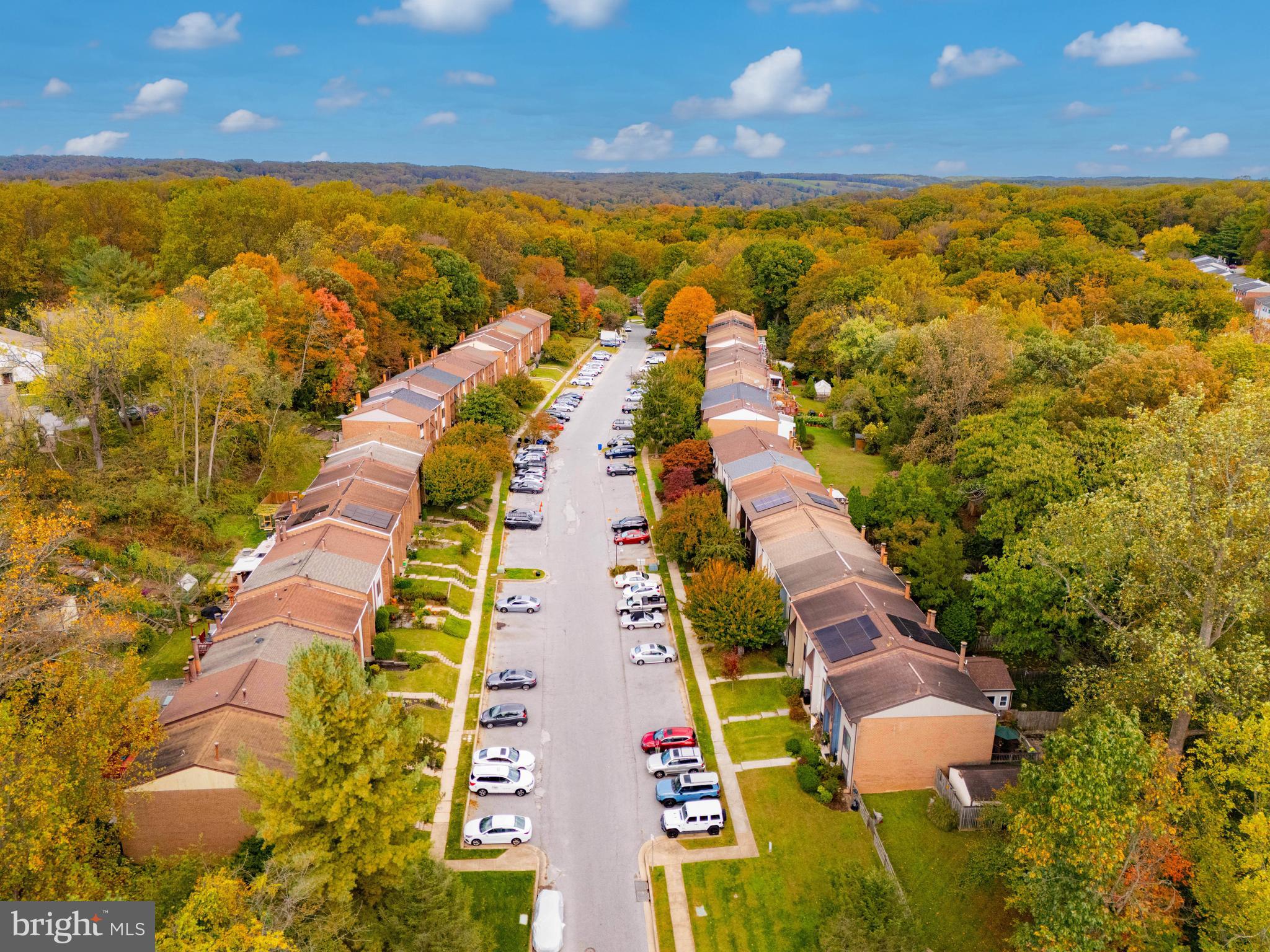 SUMMIT TOWNHOUSES - Residential