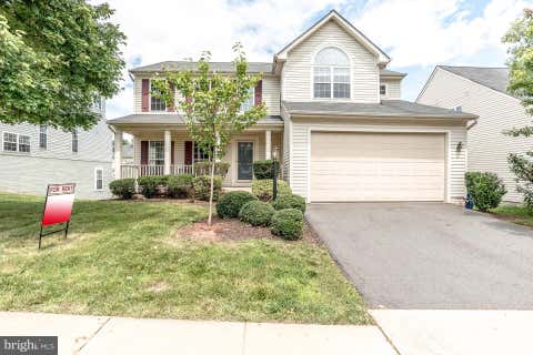 Homes For Rent - 8004 Towering Oak Way<br/> MANASSAS, VA 20111
