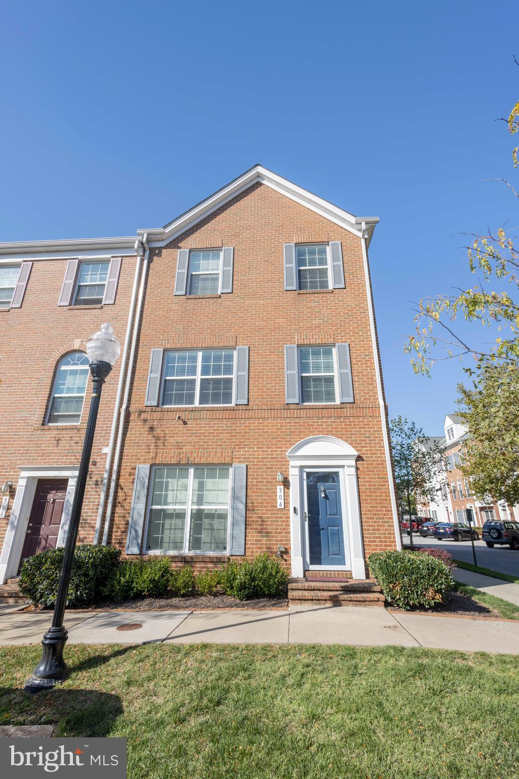 WASHINGTON VILLAGE - Residential Lease