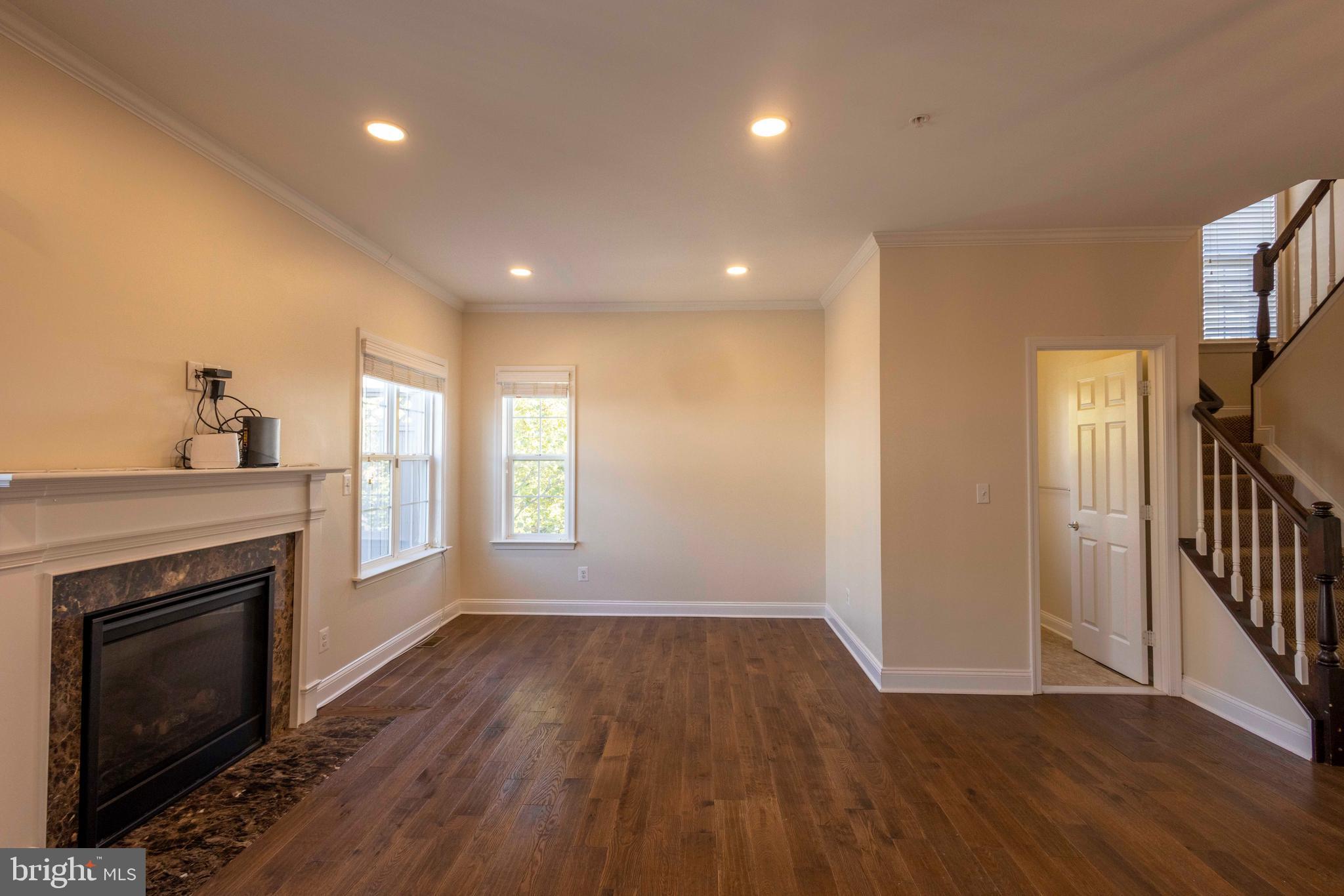 WASHINGTON VILLAGE - Residential Lease