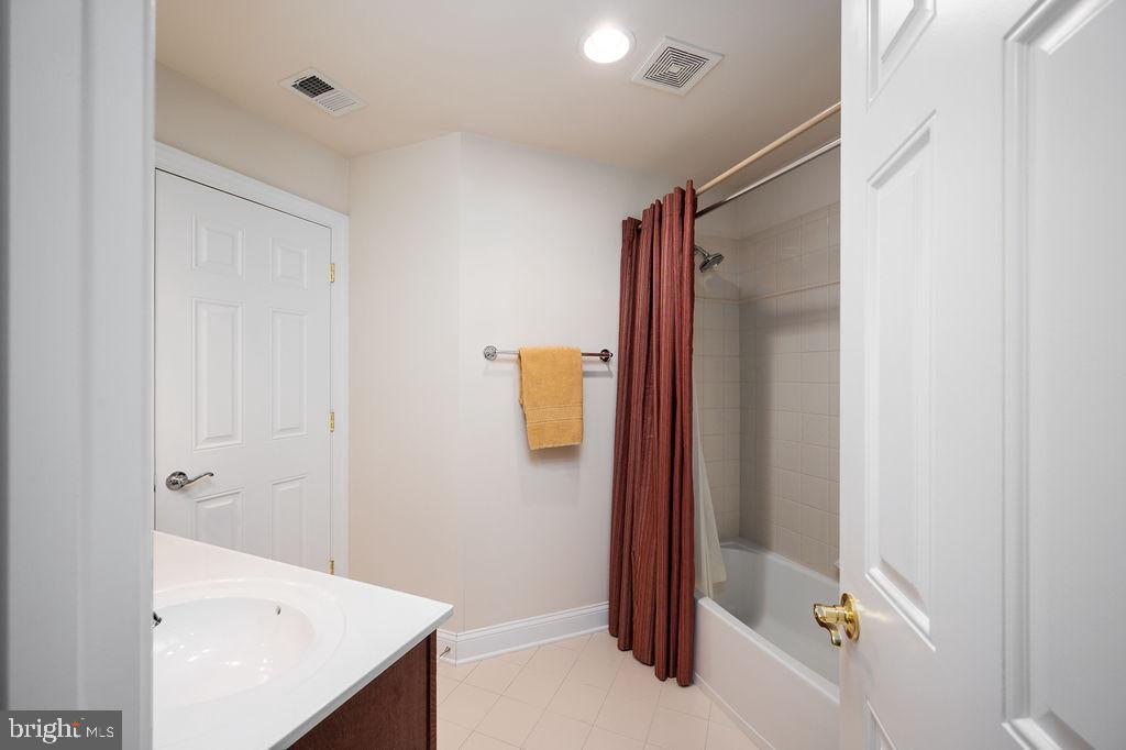 POWELLS LANDING - Residential