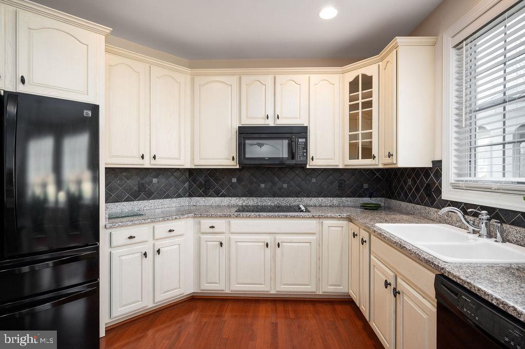 POWELLS LANDING - Residential