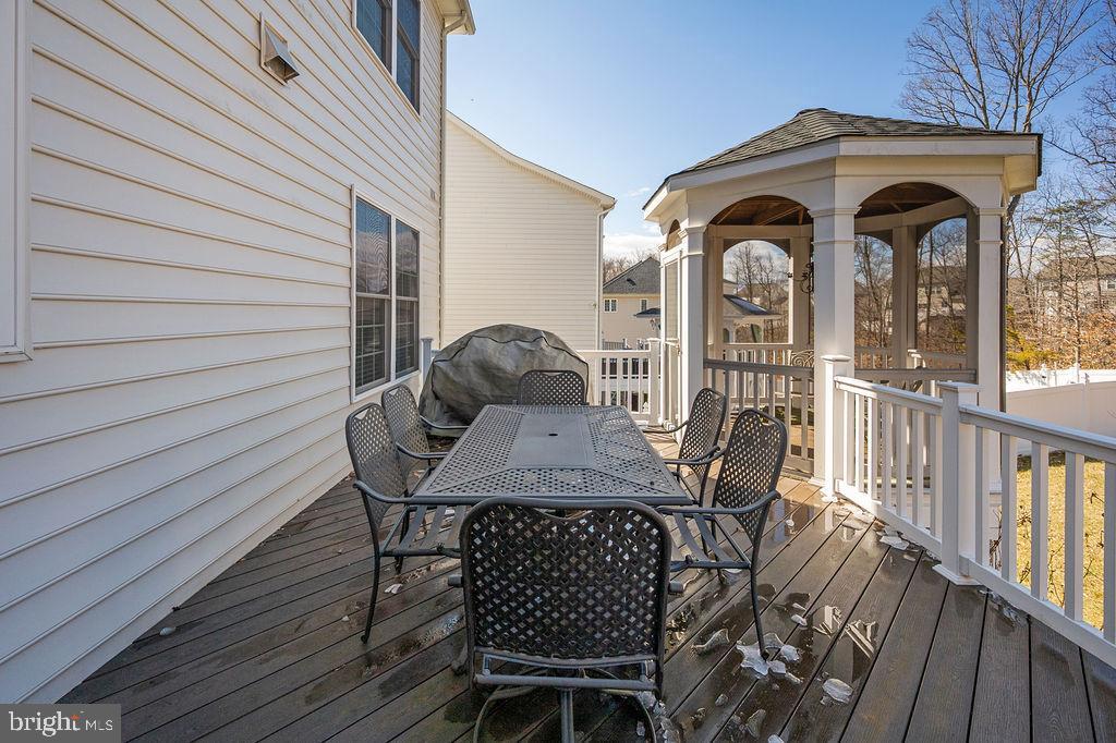 POWELLS LANDING - Residential