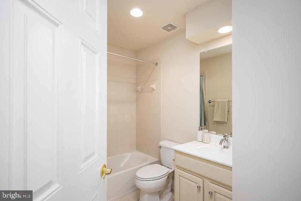 POWELLS LANDING - Residential