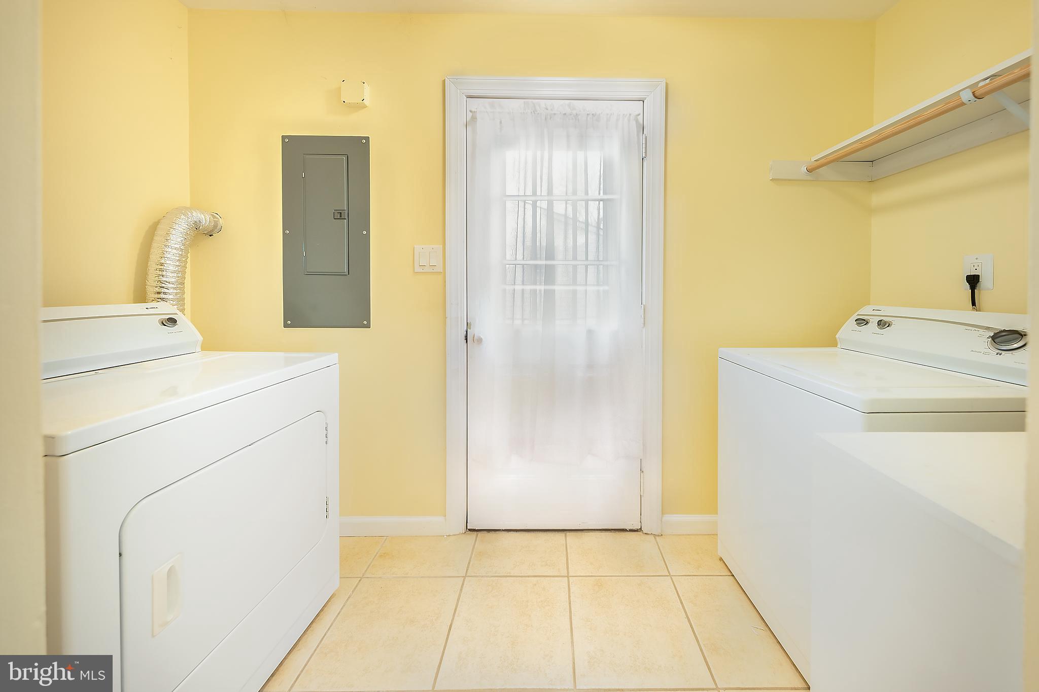 DALE CITY - Residential