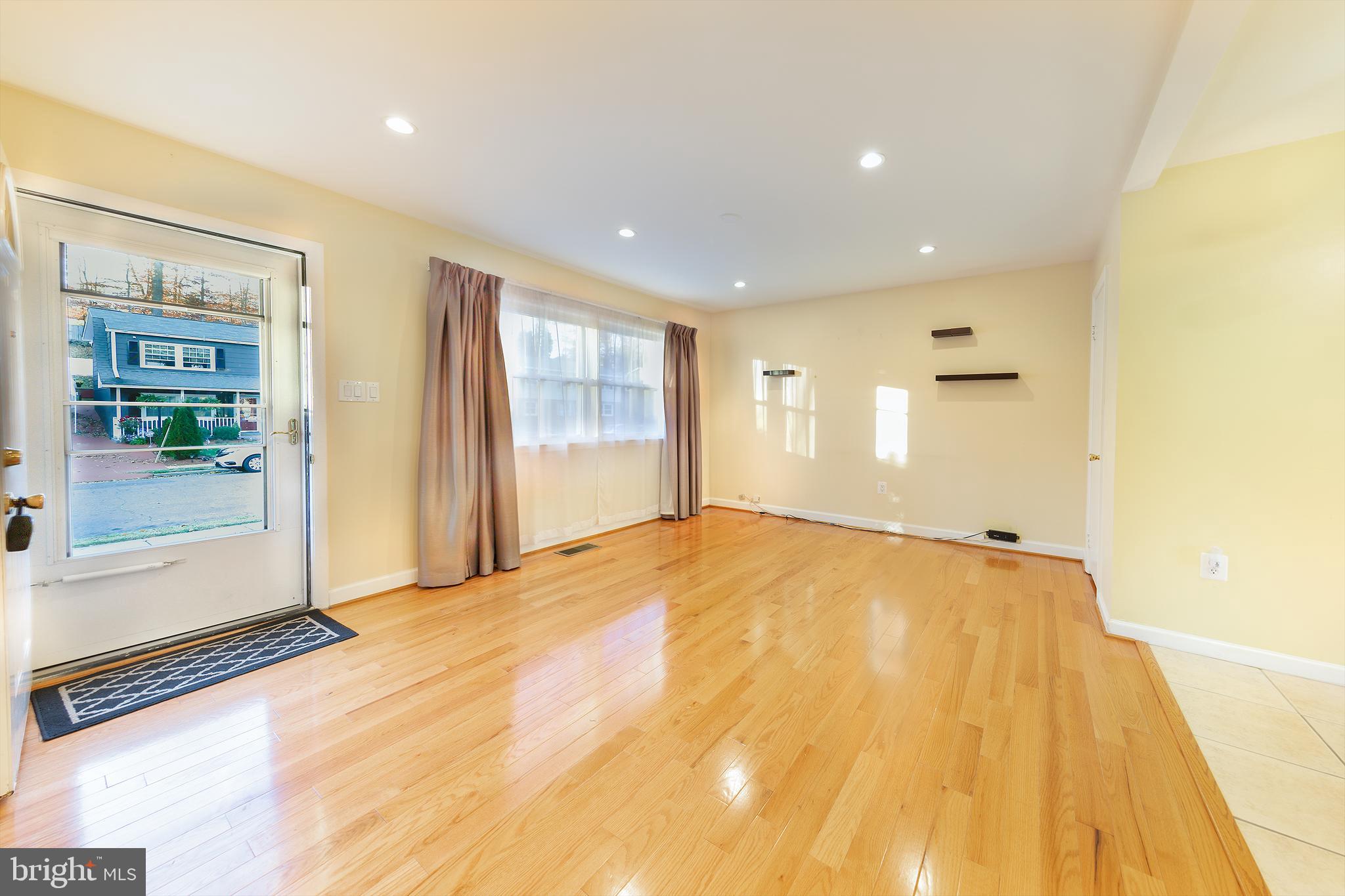 DALE CITY - Residential