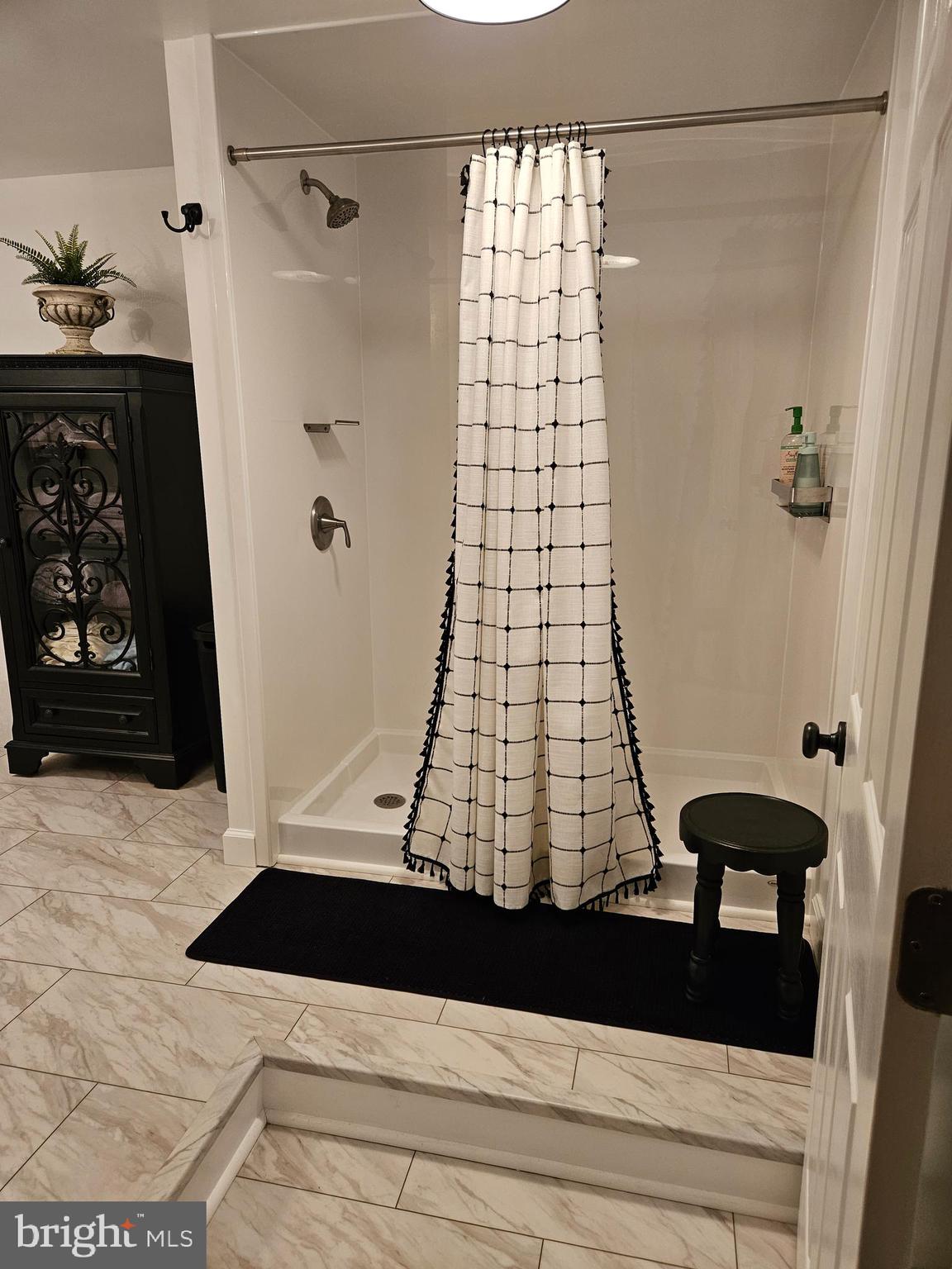 SUTTON - Residential