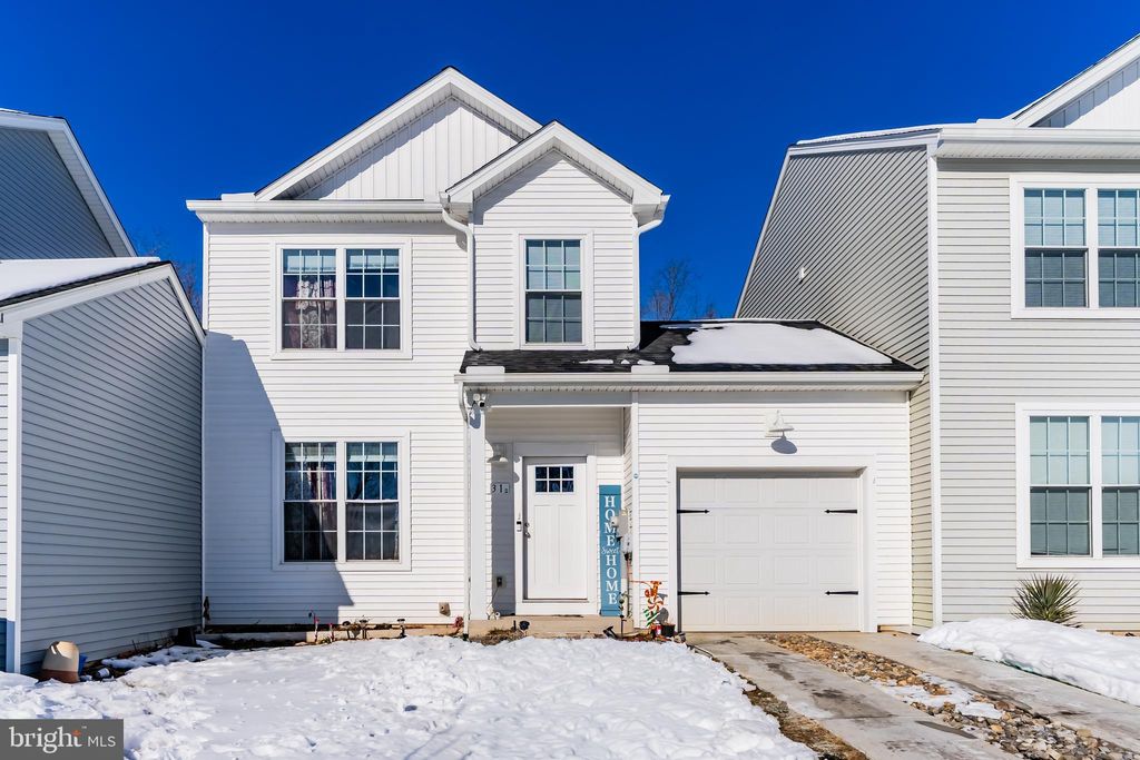 Photo of 31 Parkview Dr, CARLISLE, PA 17013 (MLS # PACB2050270)