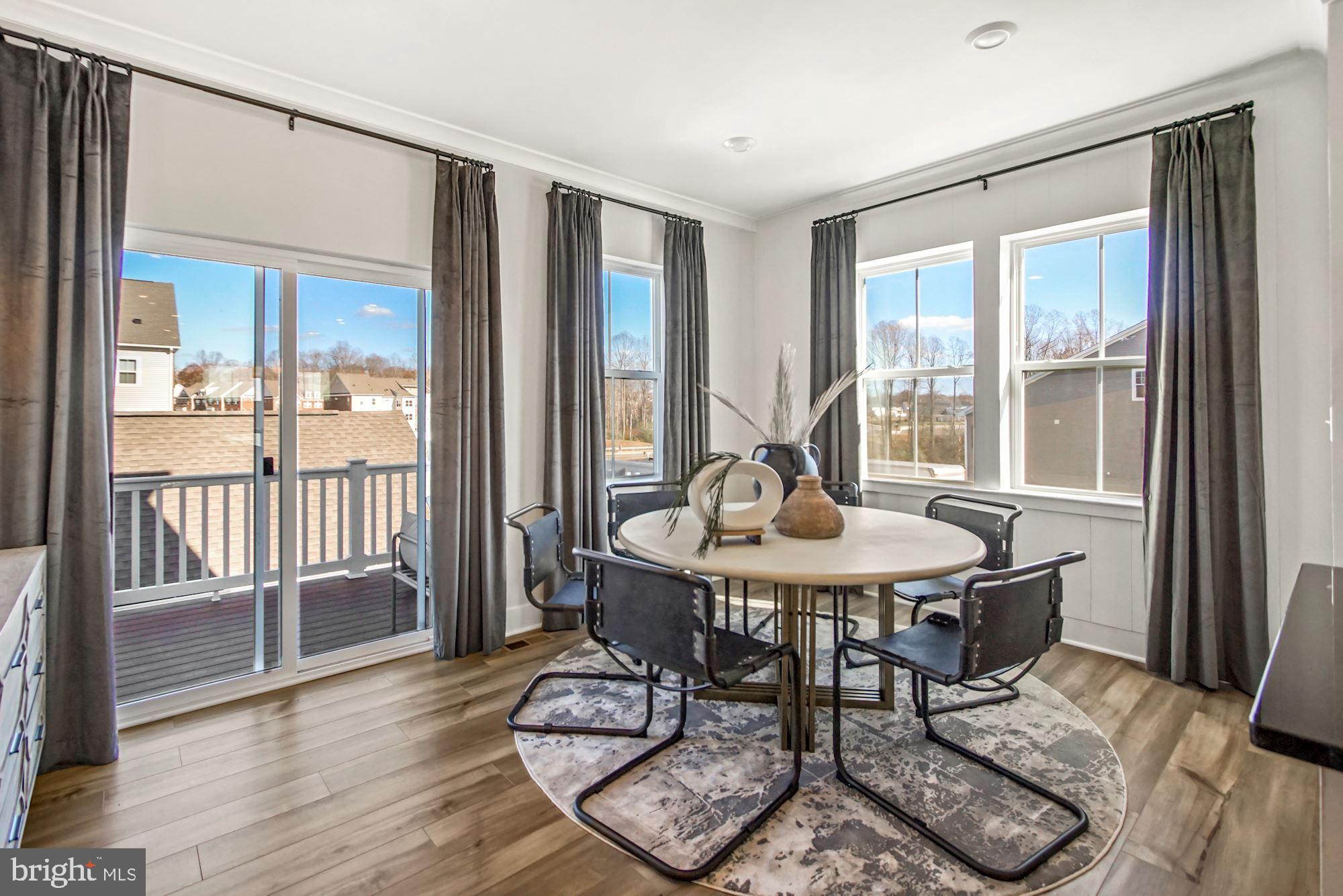 ST. CHARLES - Residential