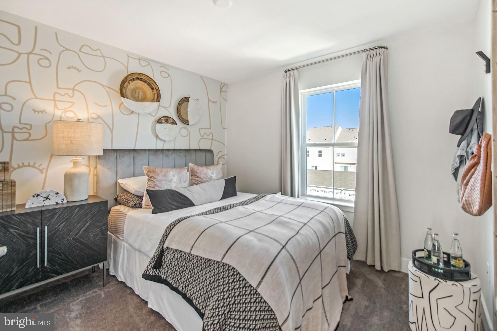 ST. CHARLES - Residential