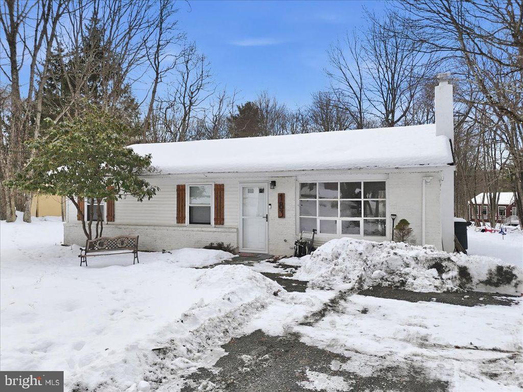 Photo of 183 Crescent Way, ALBRIGHTSVILLE, PA 18210 (MLS # PAMR2005936)