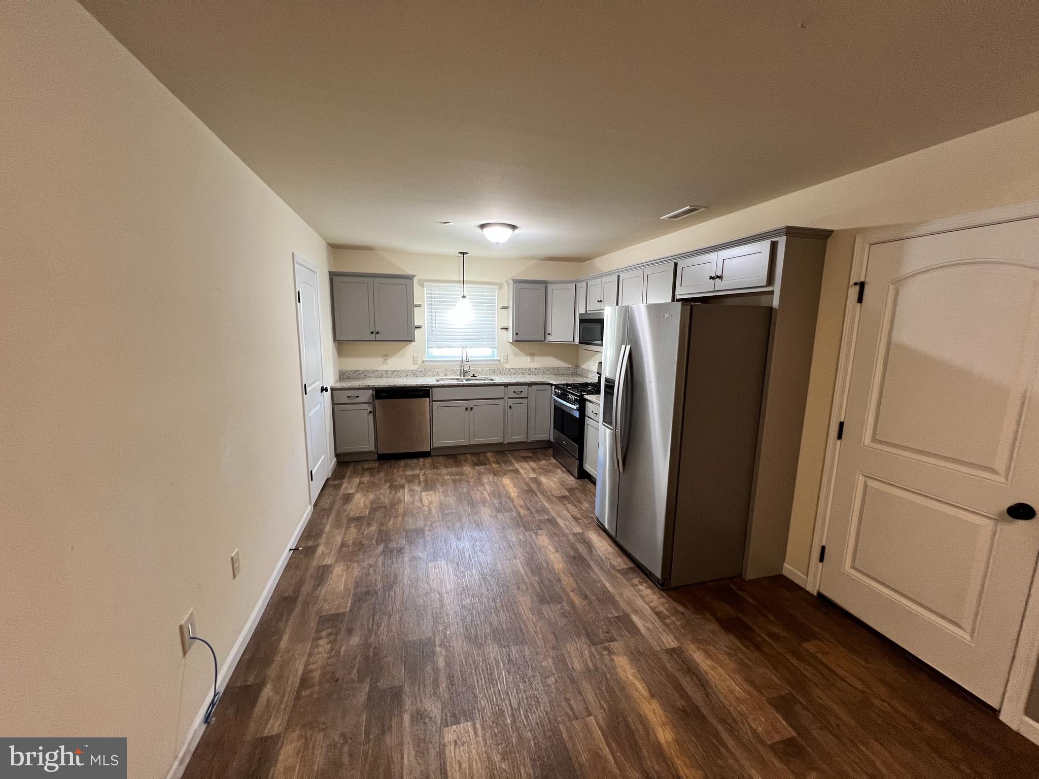 TRAIL SIDE - Residential Lease