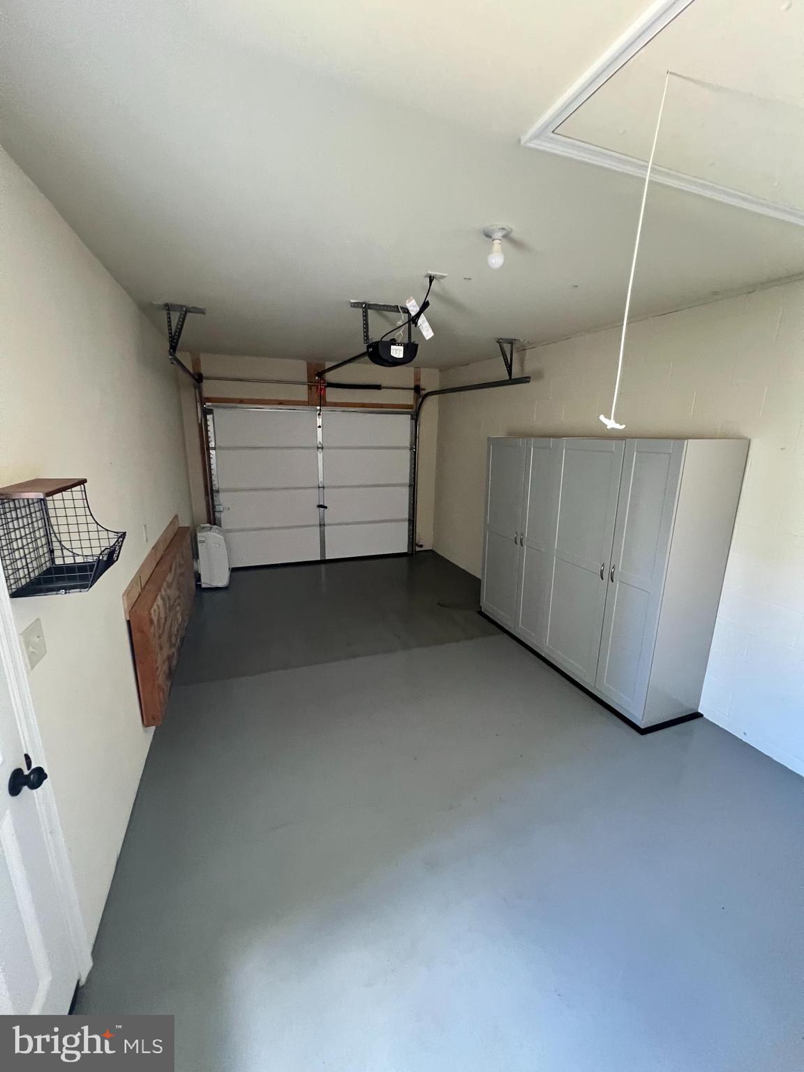 TRAIL SIDE - Residential Lease