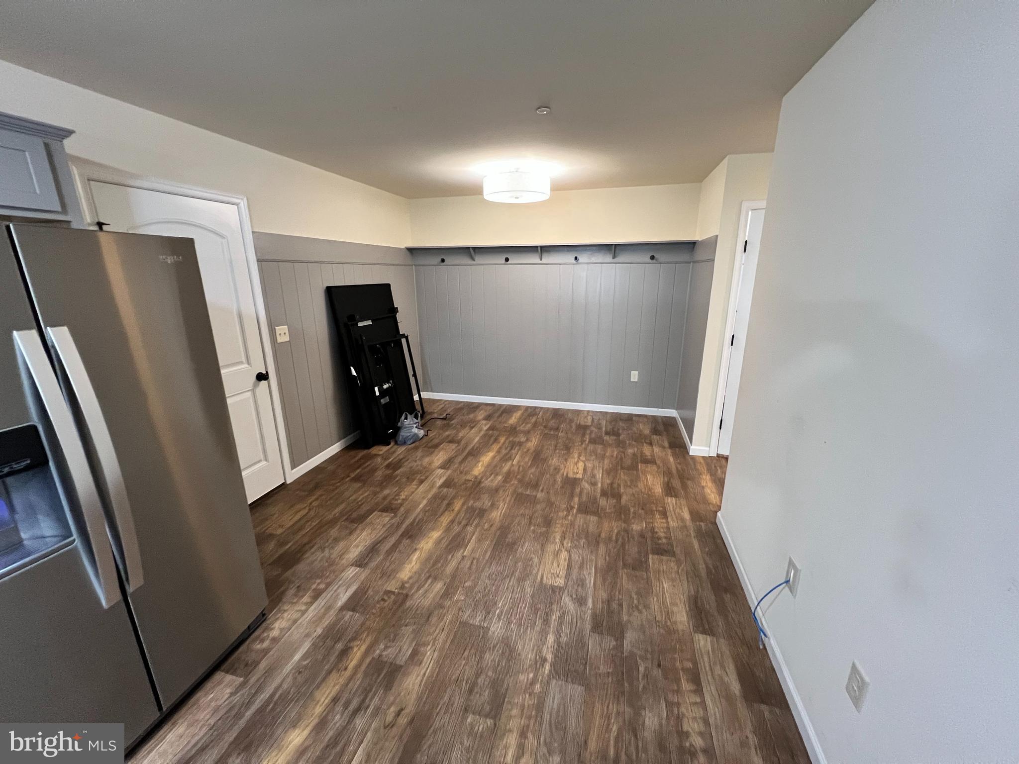 TRAIL SIDE - Residential Lease