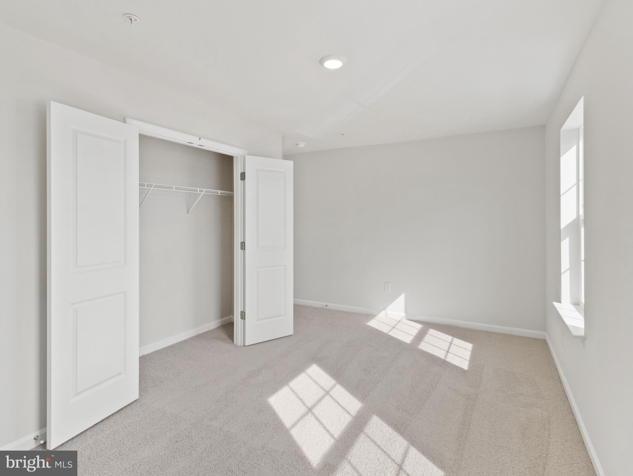 RED HILL - Residential