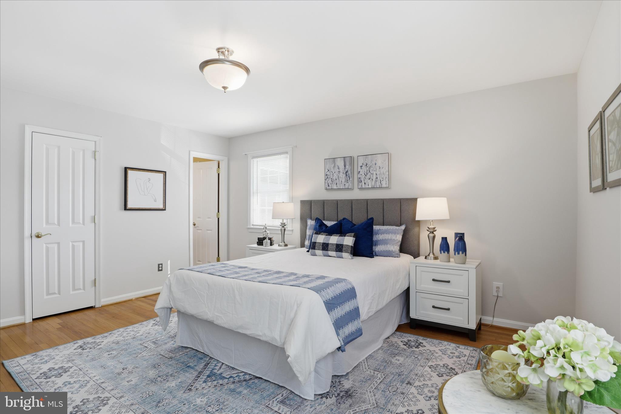 CAMELOT - Residential