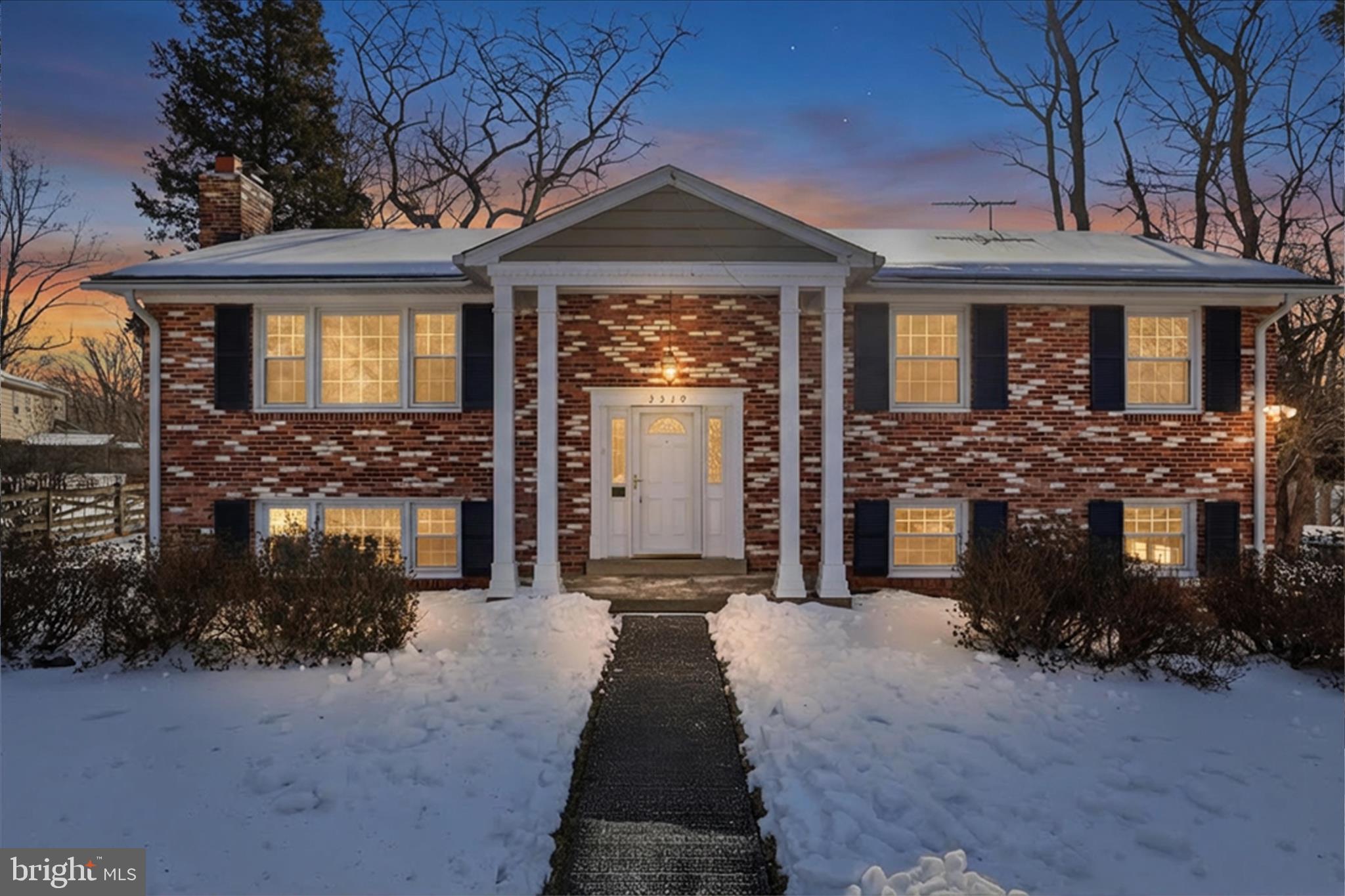 CAMELOT - Residential