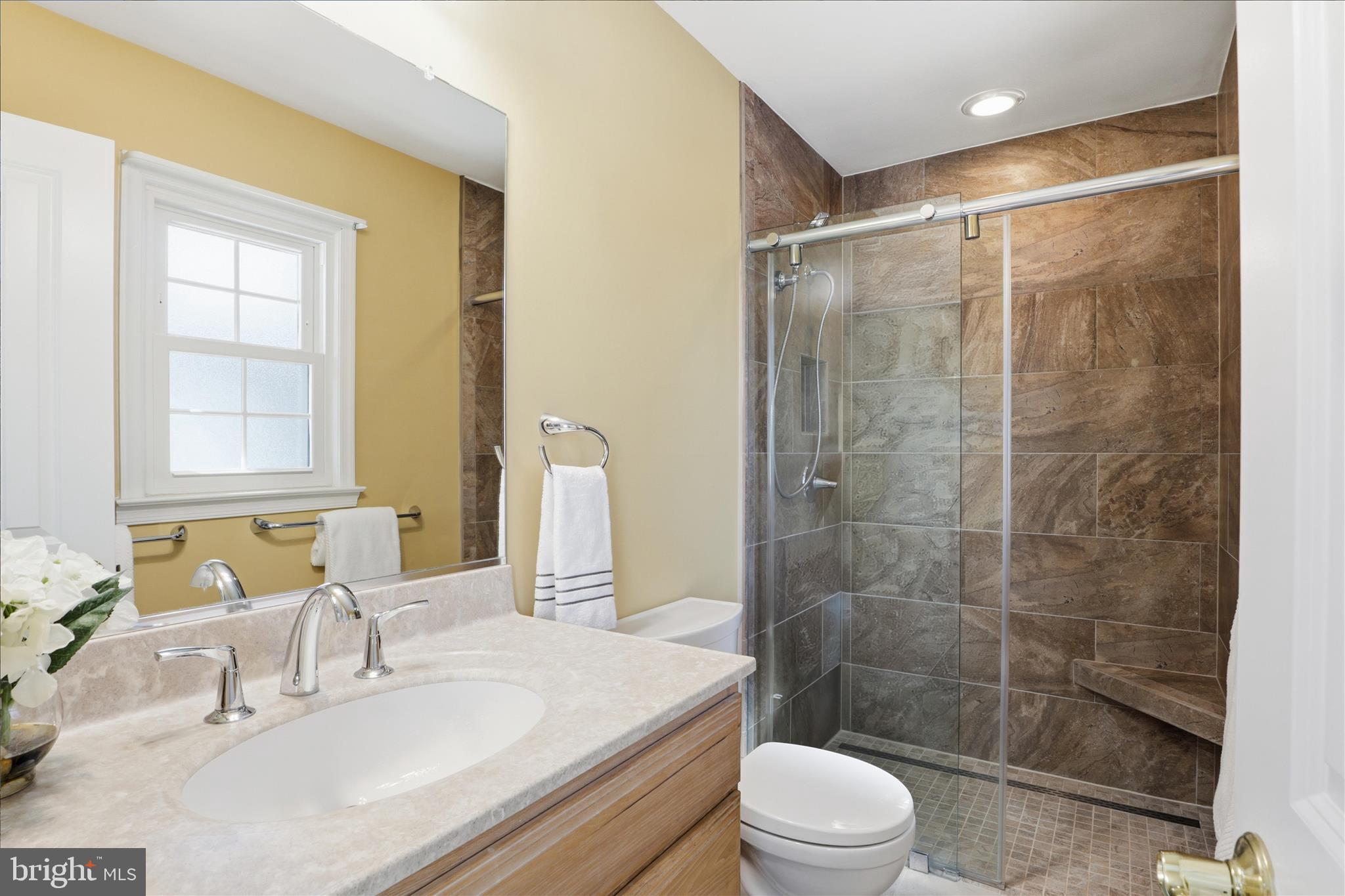 CAMELOT - Residential