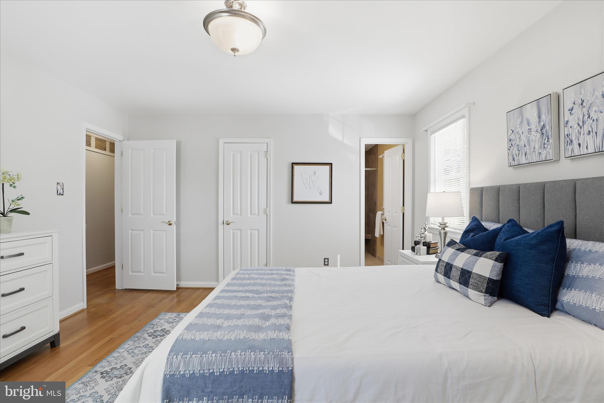 CAMELOT - Residential