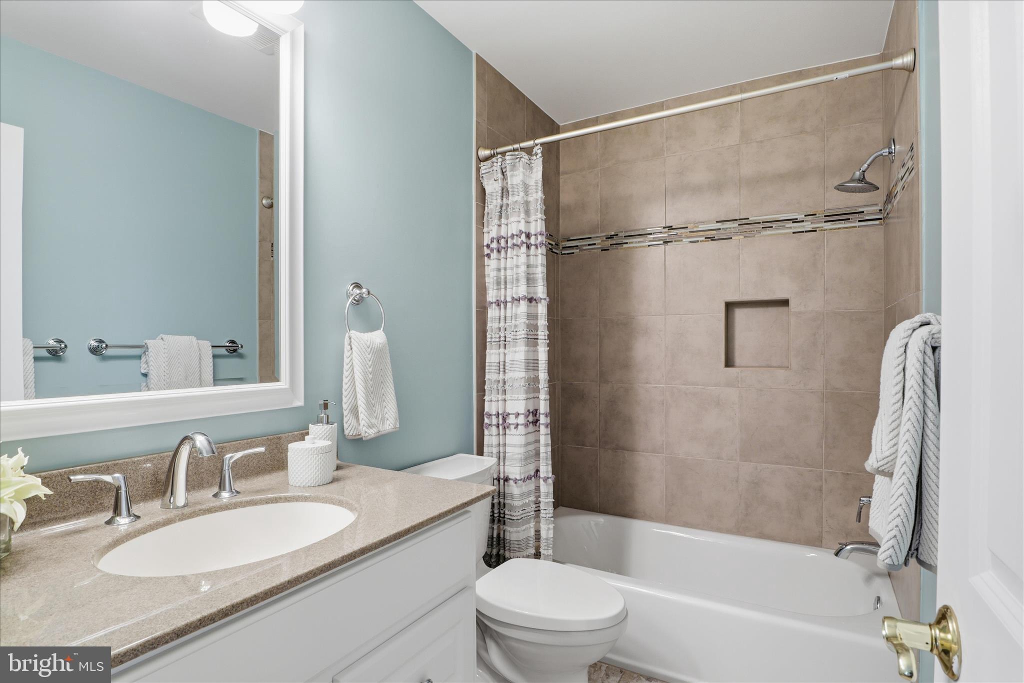 CAMELOT - Residential