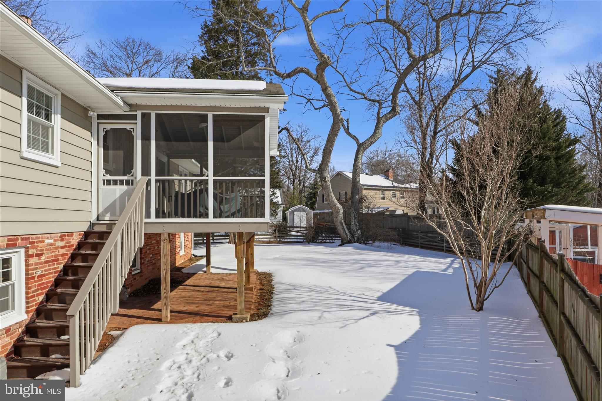 CAMELOT - Residential