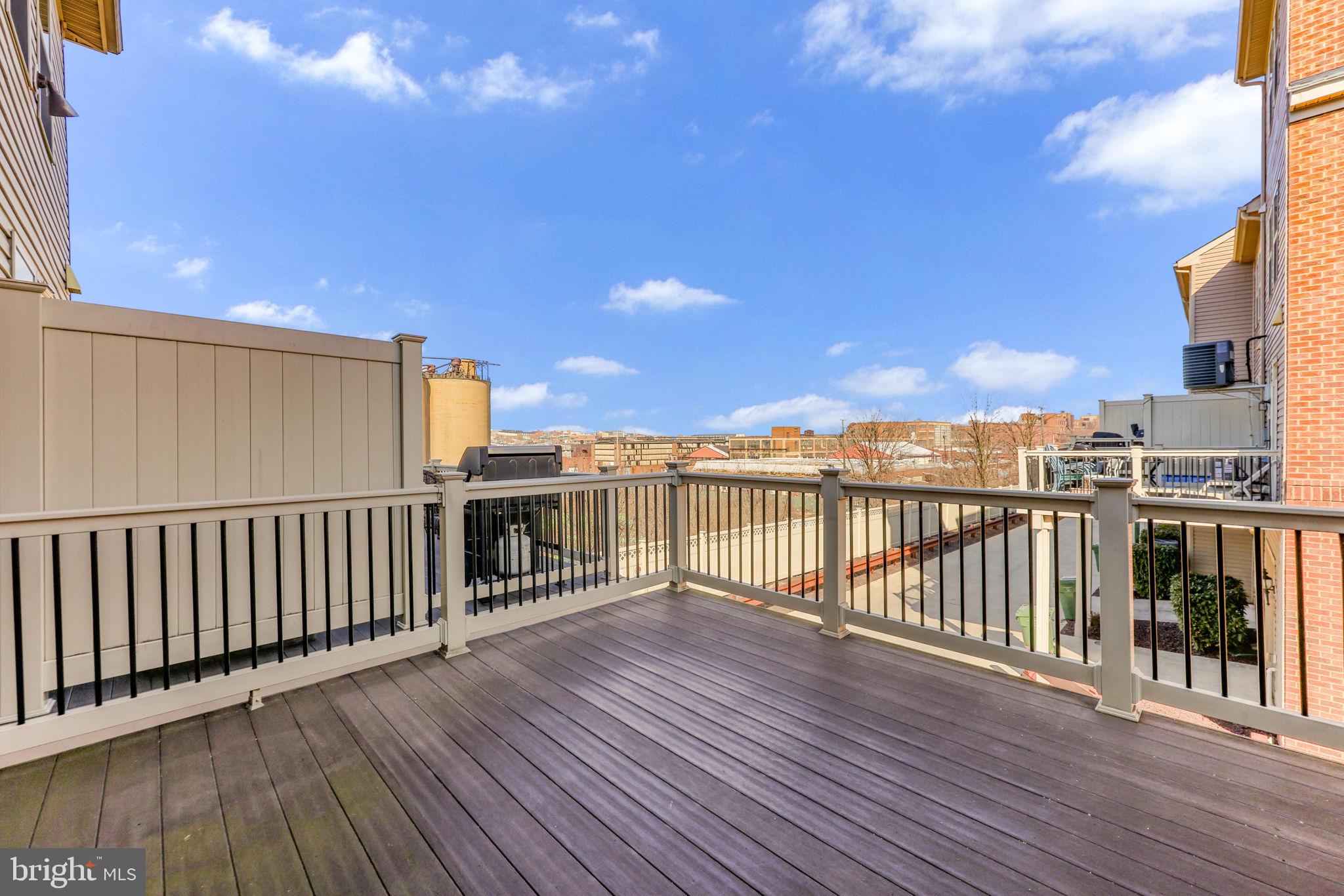 O'DONNELL SQUARE - Residential